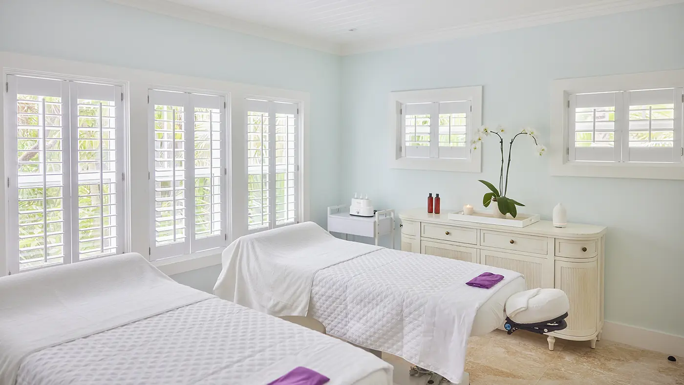 Twin treatment room at The Potlatch Club Eleuthera