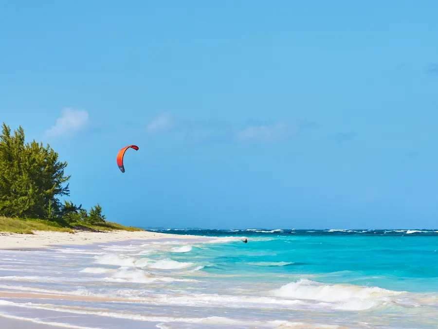 Kite surfing on the Potlatch beach at The Potlatch Club Eleuthera