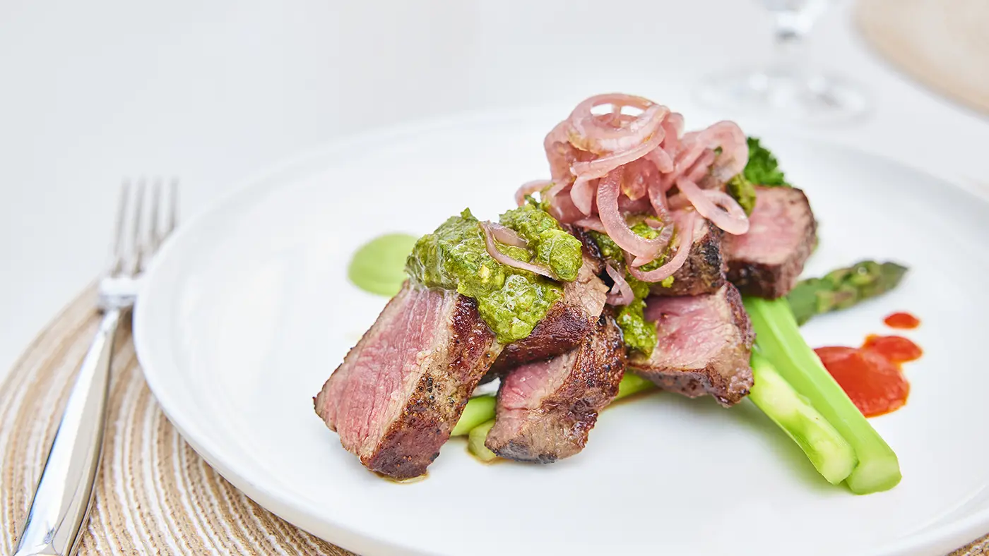 Sirloin beef strips with caremelised onion at the Fig Tree restaurant at The Potlatch Club Eleuthera