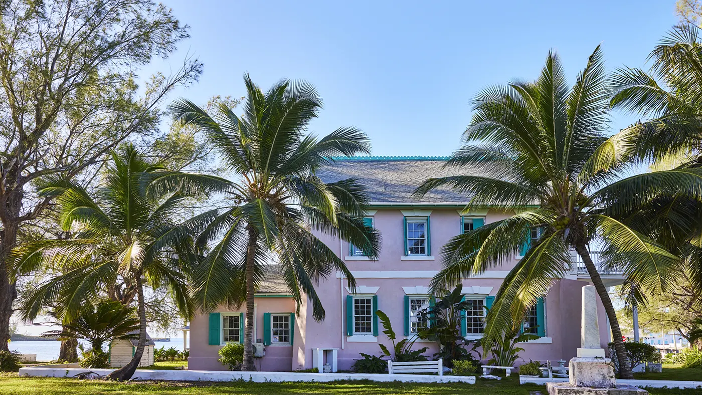 Pretty in pink in Governor's Harbour, Eleuthera