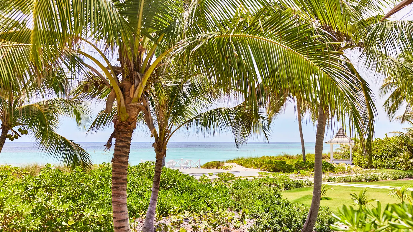 Pink Sand House, i-bedroom villa at The Potlatch Club, Eleuthera, views to the lookout